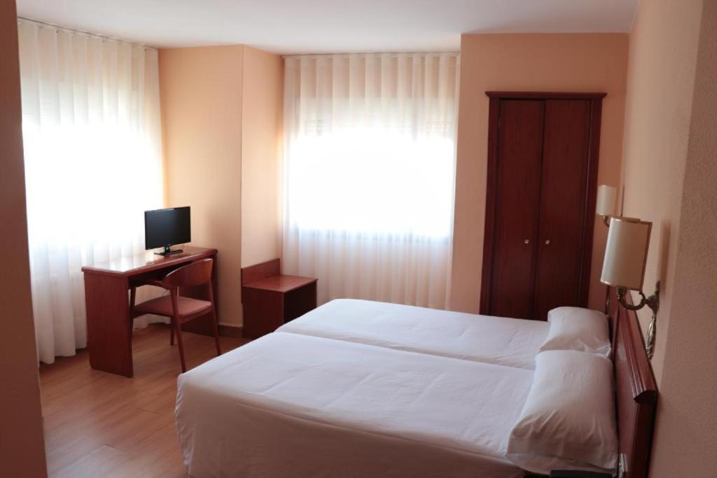 Hotel Maycar A Coruna Exterior photo